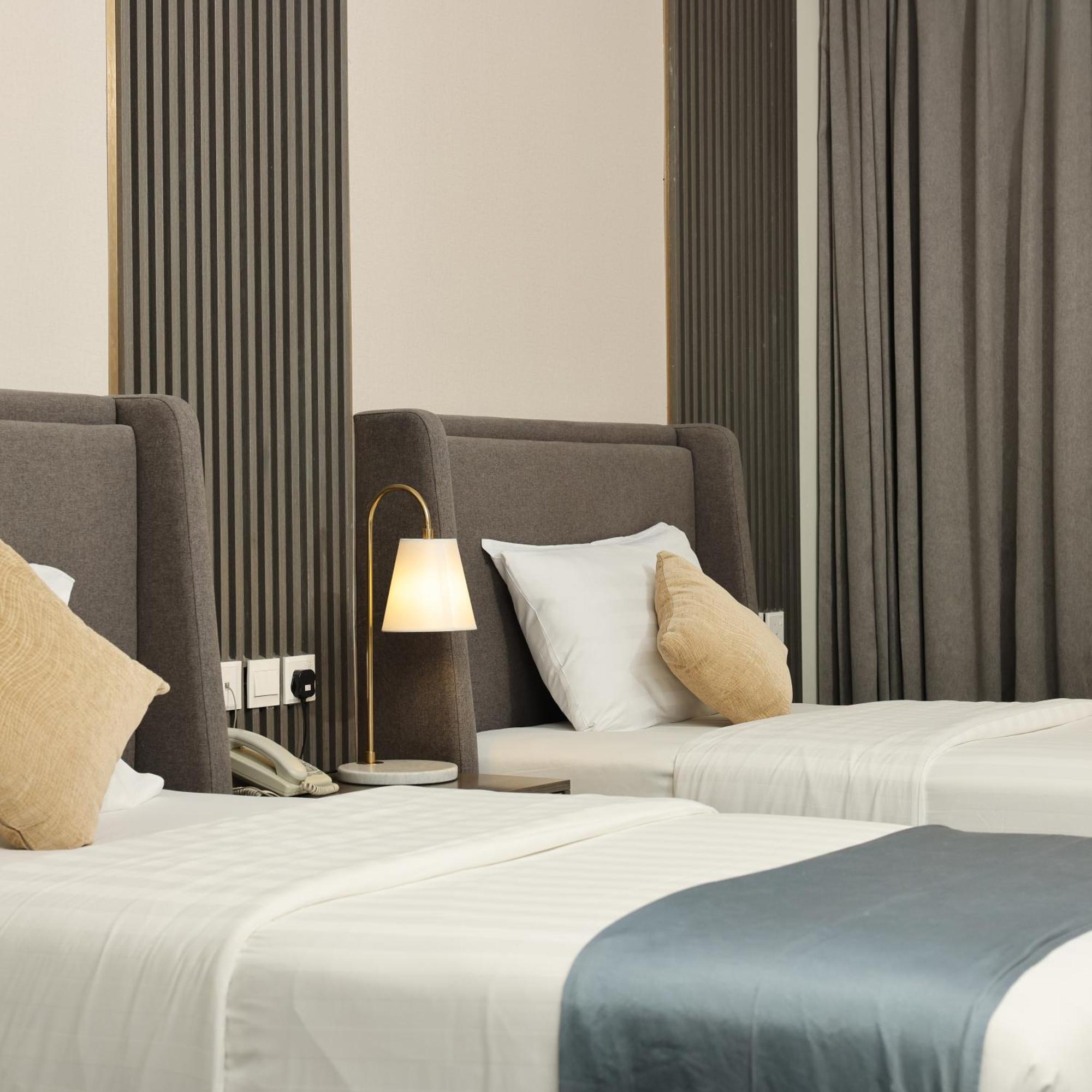 Lily Hotel Suite Hofuf Ngoại thất bức ảnh