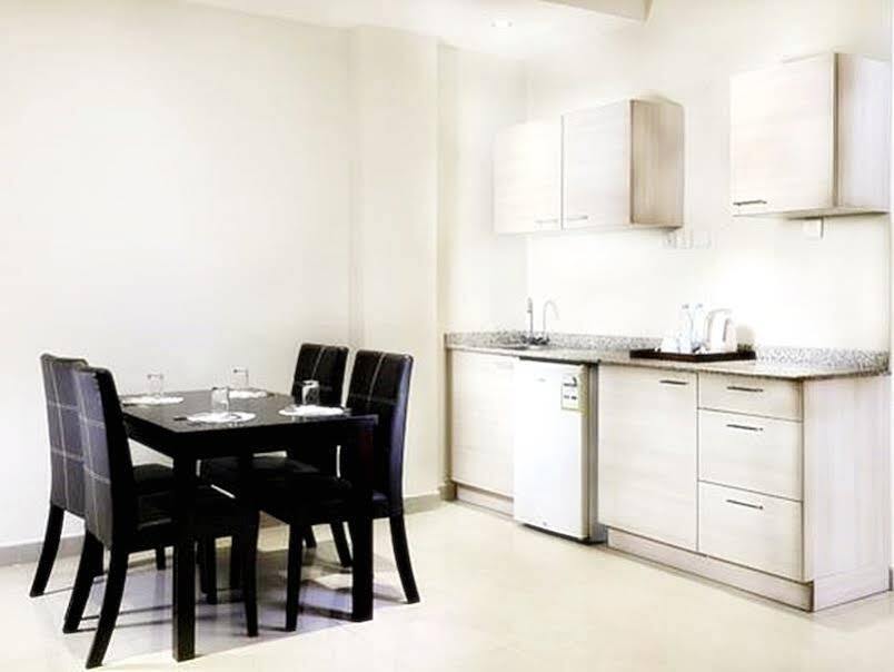 Lily Hotel Suite Hofuf Ngoại thất bức ảnh